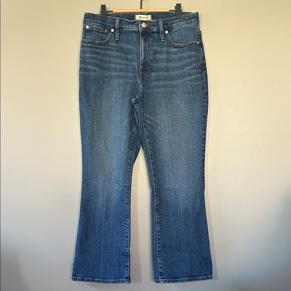 Madewell Mid-Rise Kick Out Jeans Size 30 Blue‎